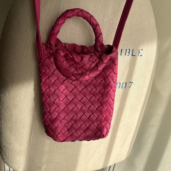 NEW Free People Pink Woven Hearts Leather Crossbody Small Bag - Picture 4 of 11
